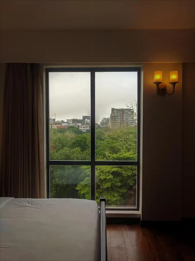 **** Hotel The Midori By Lakeshore, Gulshan , Dhaka Bangladesh