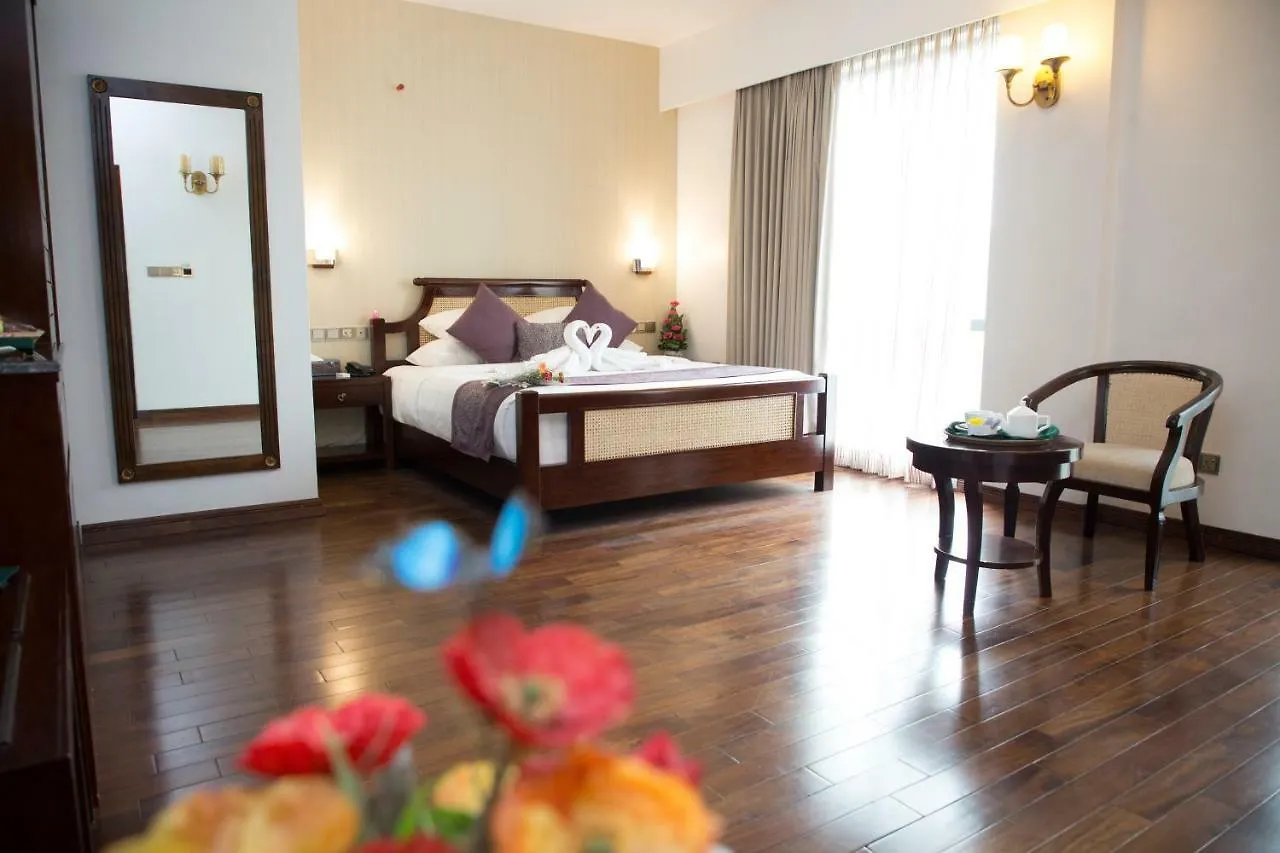 Hotel The Midori By Lakeshore, Gulshan , Dhaka